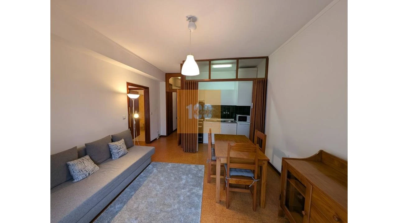 Apartamento T1 para Arrendamento em Lordelo do Ouro e Massarelos Foto 5