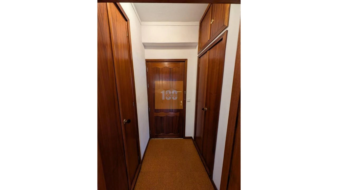 Apartamento T1 para Arrendamento em Lordelo do Ouro e Massarelos Foto 15