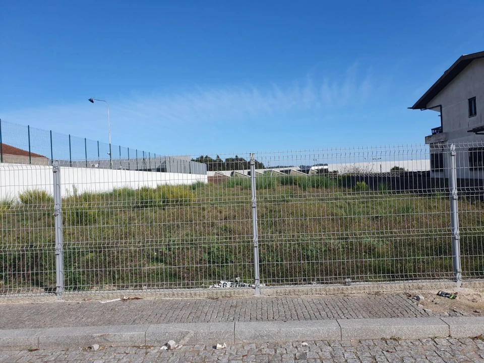 Terreno para Venda em São Pedro Fins Foto 1