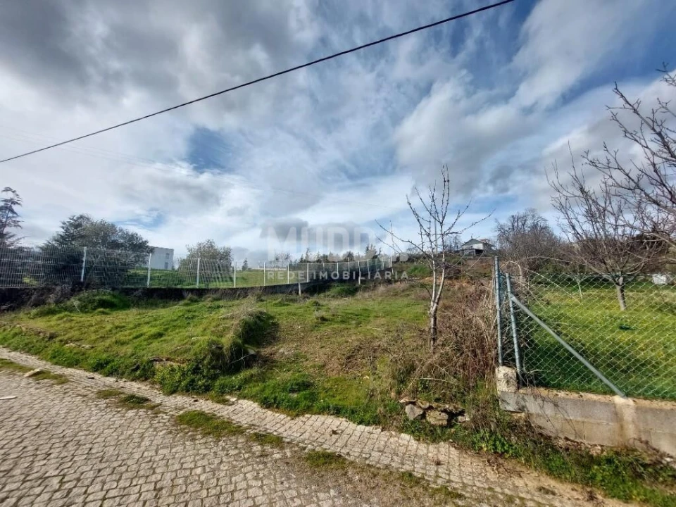 Terreno para Venda em Rebordãos Foto 7