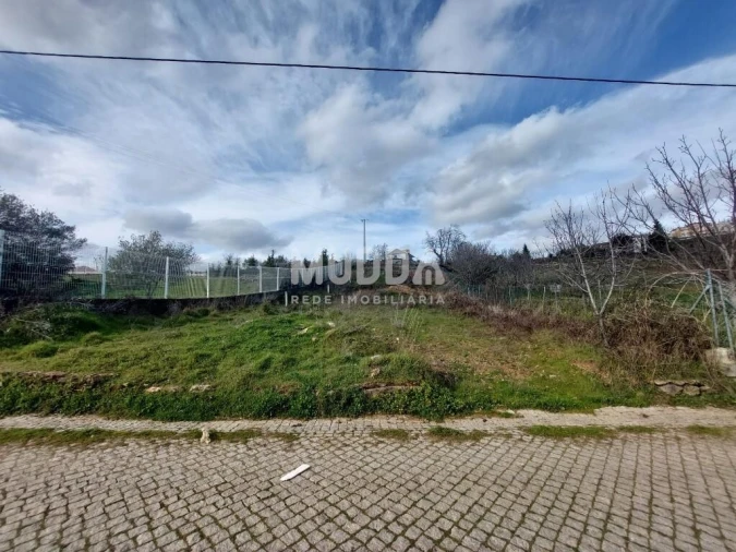 Terreno para Venda em Rebordãos Foto 8