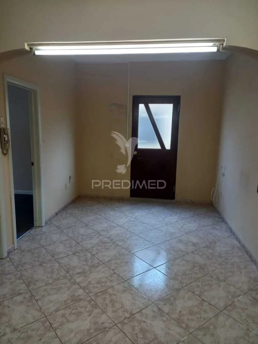 Moradia T4 para Venda em Praia da Vitoria (Santa Cruz) Foto 20