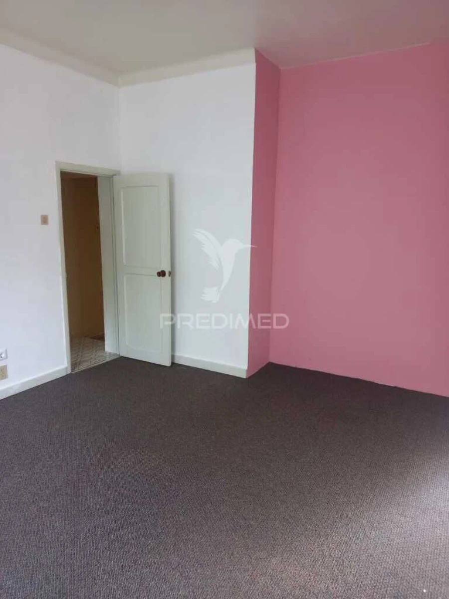 Moradia T4 para Venda em Praia da Vitoria (Santa Cruz) Foto 18