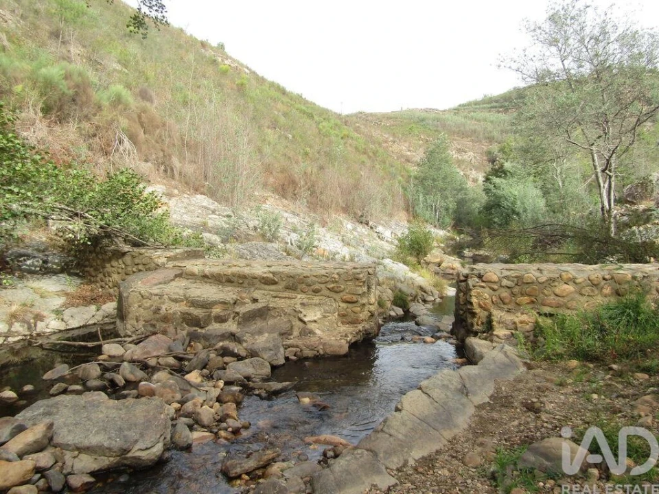 Moradia para Venda em Santiago de Montalegre Foto 22