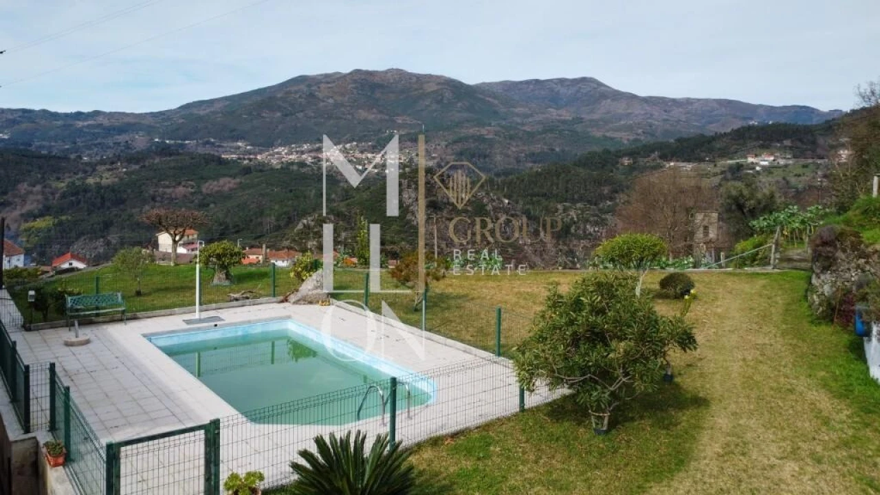 Moradia T5 para Venda em Lindoso Foto 32