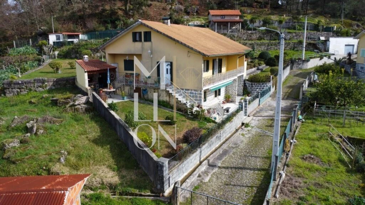 Moradia T5 para Venda em Lindoso Foto 37