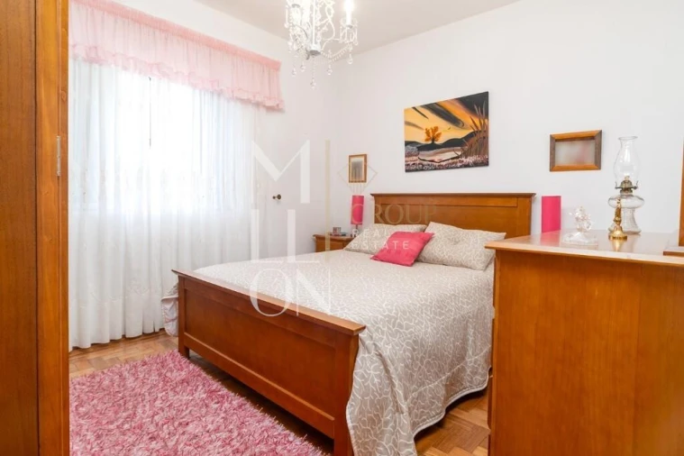 Moradia T5 para Venda em Lindoso Foto 13