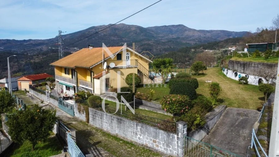 Moradia T5 para Venda em Lindoso Foto 38