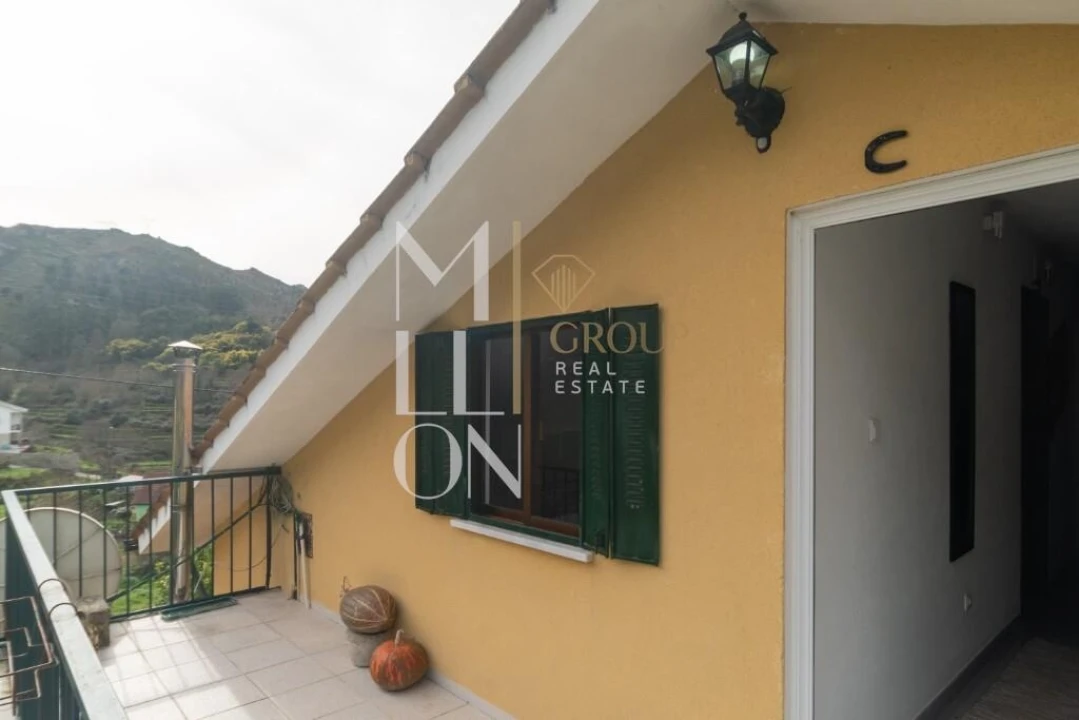 Moradia T5 para Venda em Lindoso Foto 21