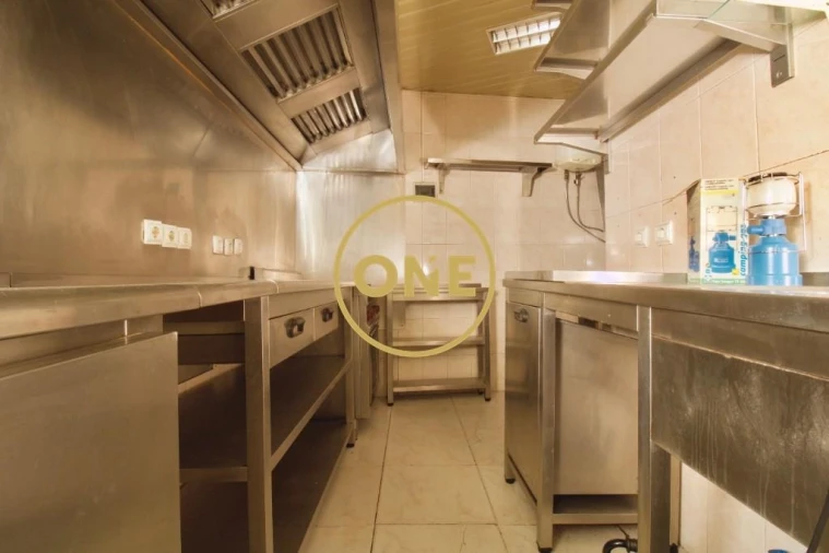 Loja para Venda em Almada, Cova da Piedade, Pragal e Cacilhas Foto 20