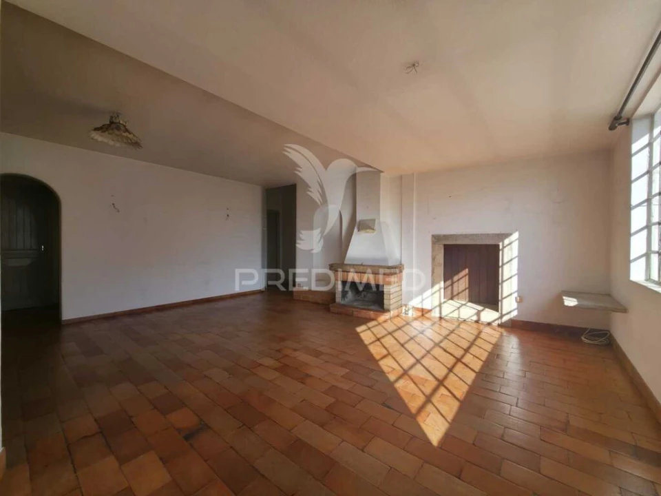 Prédio para Venda em Benedita Foto 10