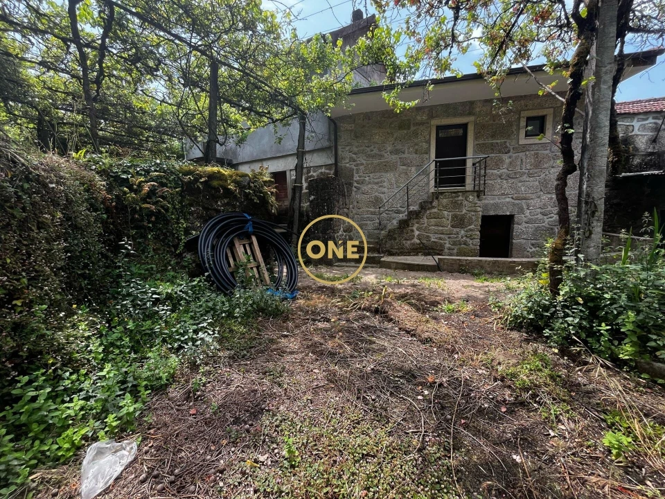 Moradia T2 para Venda em Cibões e Brufe Foto 2