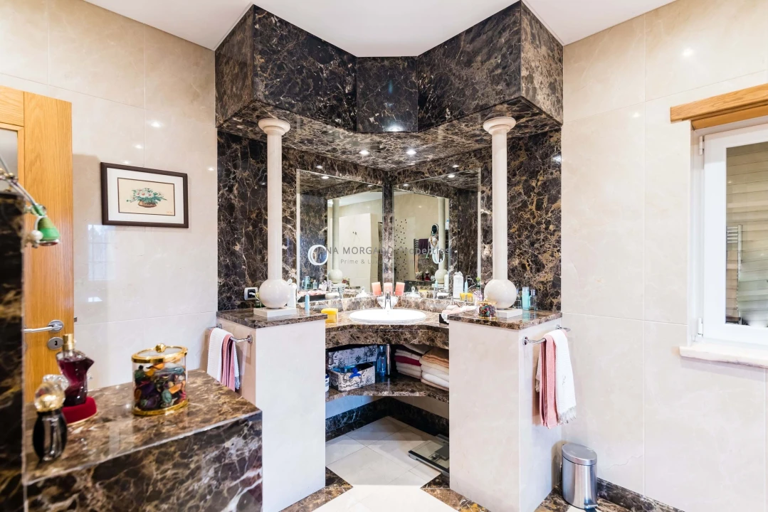 Moradia T5 para Venda em Agualva e Mira-Sintra Foto 61