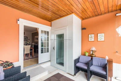 Moradia T5 para Venda em Agualva e Mira-Sintra