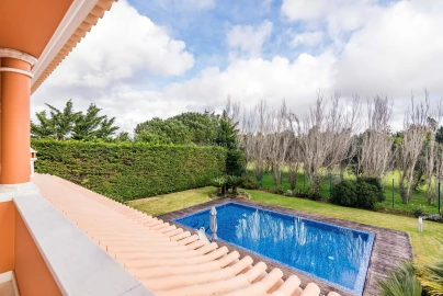 Moradia T5 para Venda em Agualva e Mira-Sintra