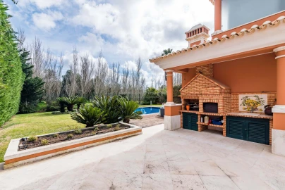 Moradia T5 para Venda em Agualva e Mira-Sintra
