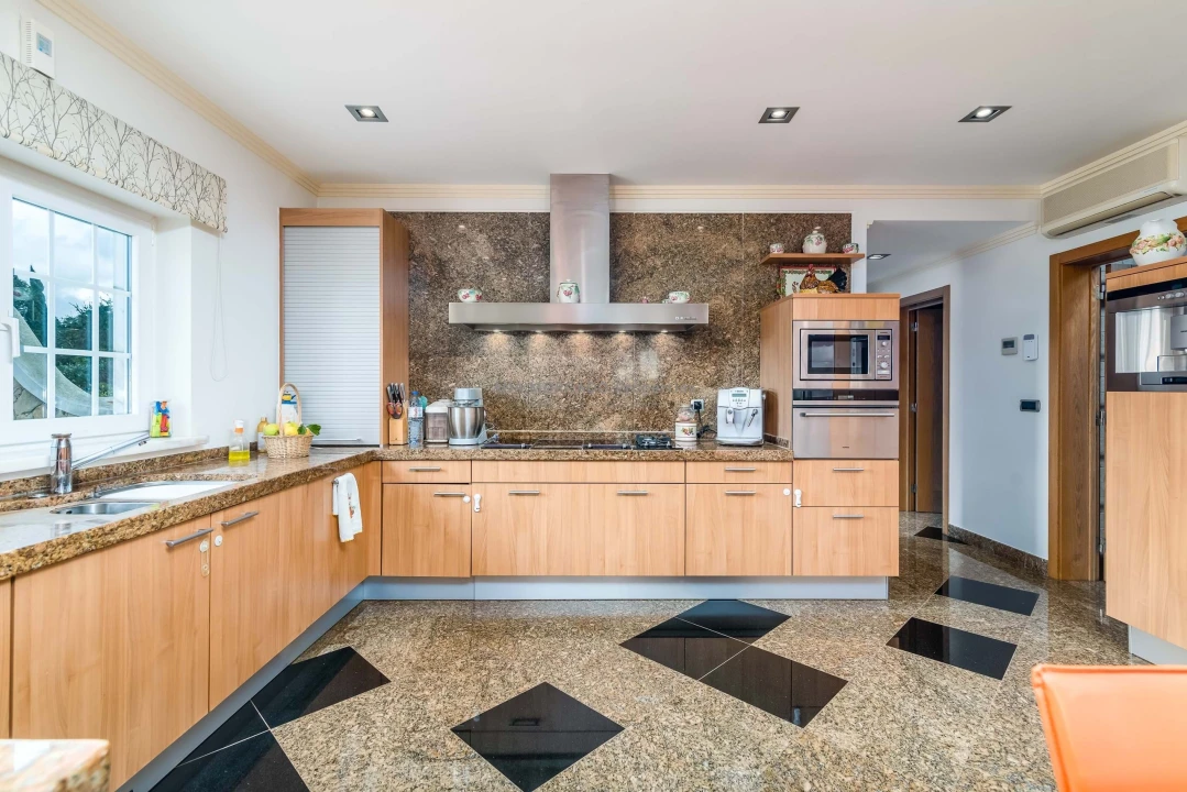 Moradia T5 para Venda em Agualva e Mira-Sintra Foto 21