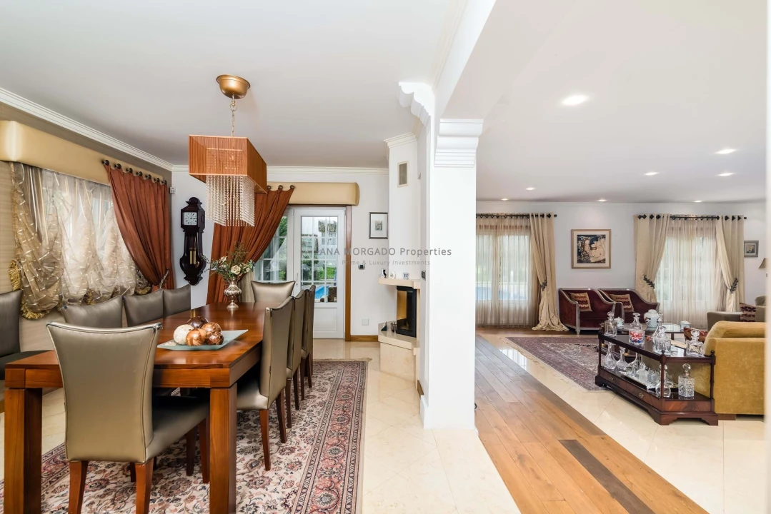 Moradia T5 para Venda em Agualva e Mira-Sintra Foto 14