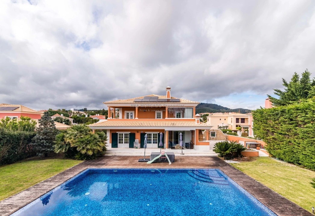 Moradia T5 para Venda em Agualva e Mira-Sintra Foto 99