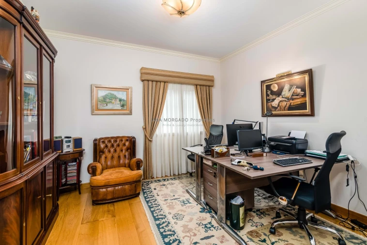 Moradia T5 para Venda em Agualva e Mira-Sintra Foto 25