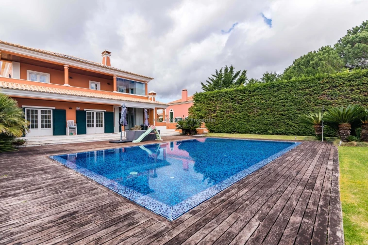 Moradia T5 para Venda em Agualva e Mira-Sintra Foto 102