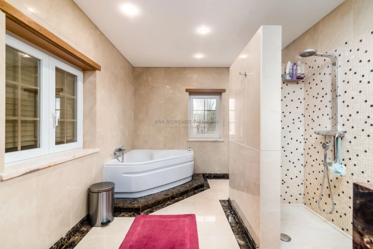 Moradia T5 para Venda em Agualva e Mira-Sintra Foto 58