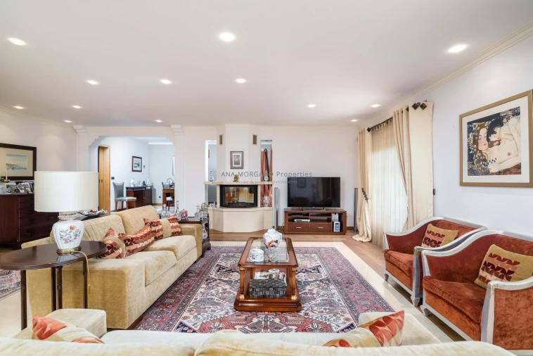 Moradia T5 para Venda em Agualva e Mira-Sintra Foto 10