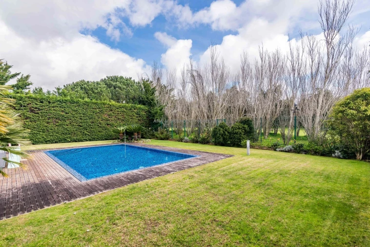 Moradia T5 para Venda em Agualva e Mira-Sintra Foto 106