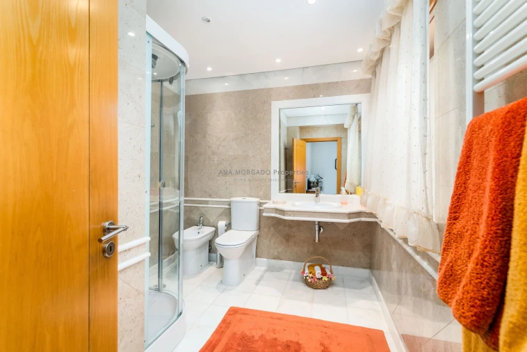 Moradia T5 para Venda em Agualva e Mira-Sintra Foto 30