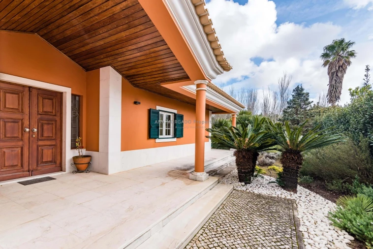 Moradia T5 para Venda em Agualva e Mira-Sintra Foto 4