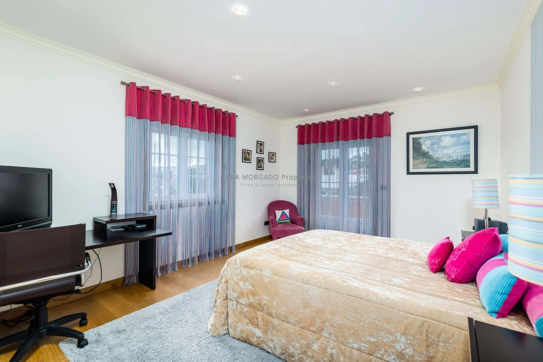 Moradia T5 para Venda em Agualva e Mira-Sintra Foto 38