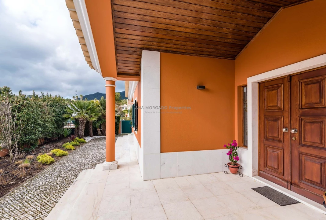 Moradia T5 para Venda em Agualva e Mira-Sintra Foto 3