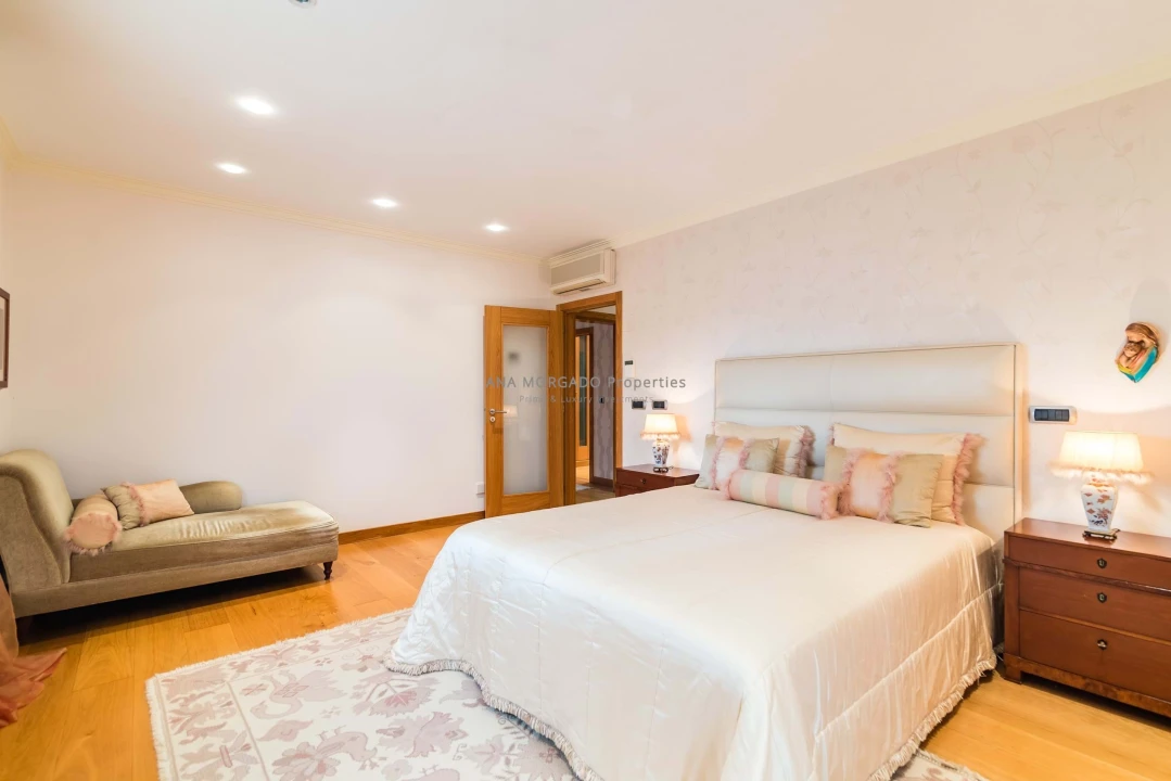 Moradia T5 para Venda em Agualva e Mira-Sintra Foto 56