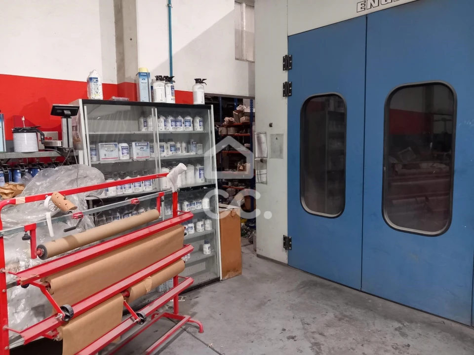 Armazém para Trespasse em Cidade da Maia Foto 32