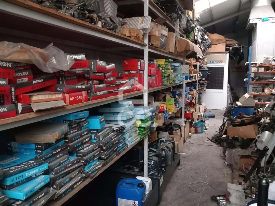 Armazém para Trespasse em Cidade da Maia Foto 16