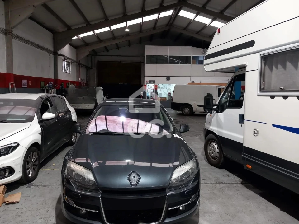 Armazém para Trespasse em Cidade da Maia Foto 6