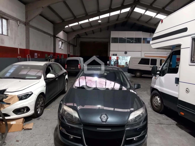 Armazém para Trespasse em Cidade da Maia Foto 7