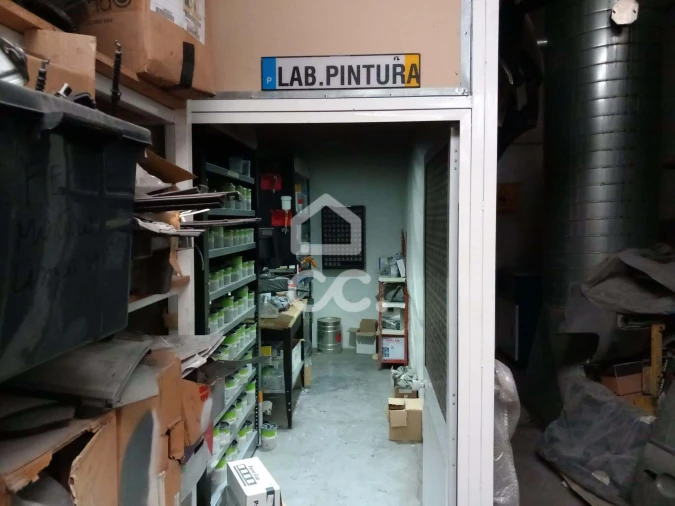 Armazém para Trespasse em Cidade da Maia Foto 30