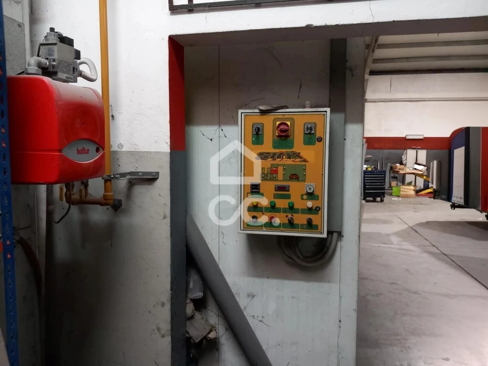 Armazém para Trespasse em Cidade da Maia Foto 29