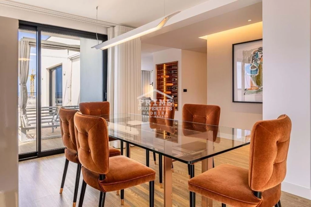 Apartamento T5 para Venda em São Martinho Foto 10