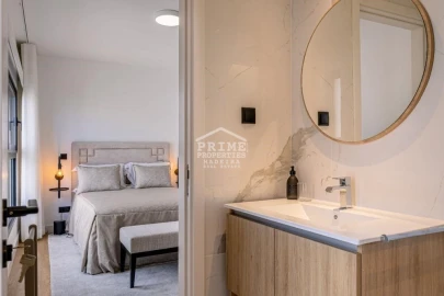 Apartamento T5 para Venda em São Martinho