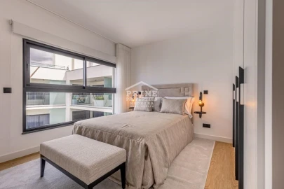 Apartamento T5 para Venda em São Martinho