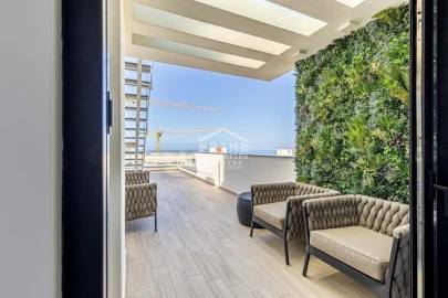 Apartamento T5 para Venda em São Martinho