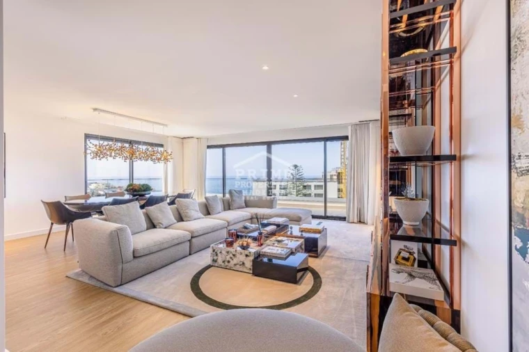 Apartamento T5 para Venda em São Martinho Foto 2