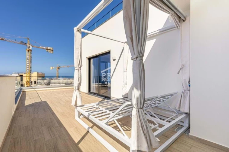 Apartamento T5 para Venda em São Martinho Foto 37