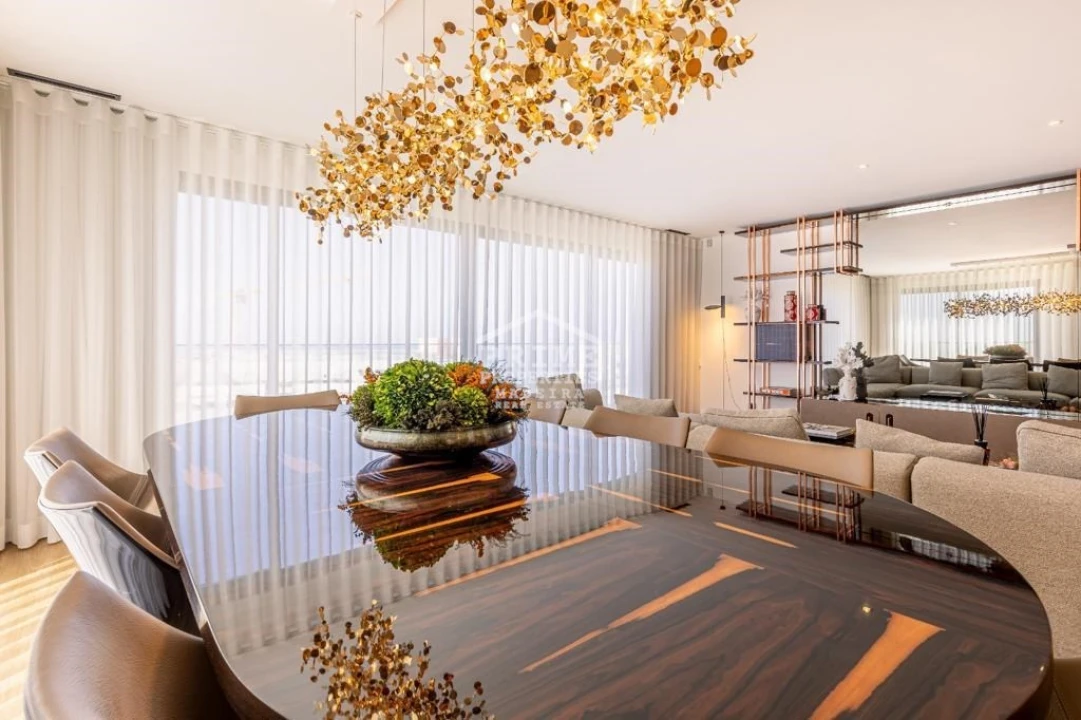 Apartamento T5 para Venda em São Martinho Foto 4