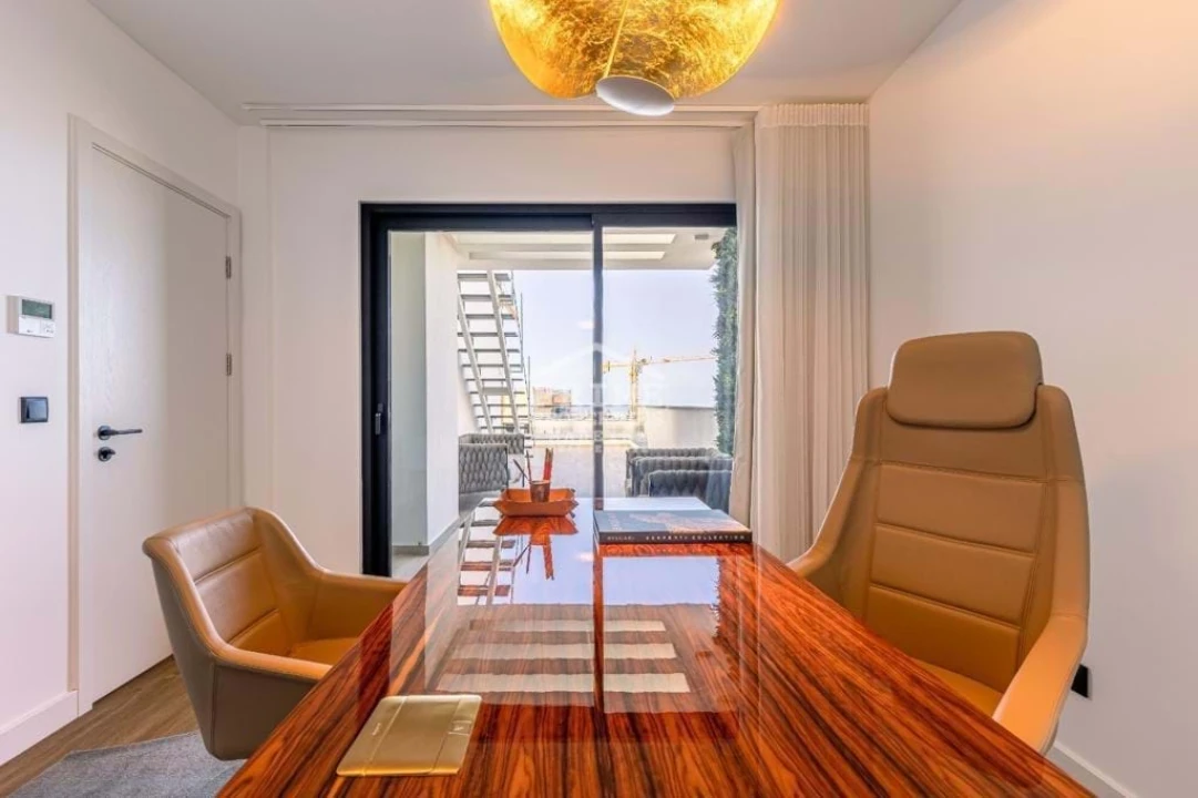 Apartamento T5 para Venda em São Martinho Foto 30