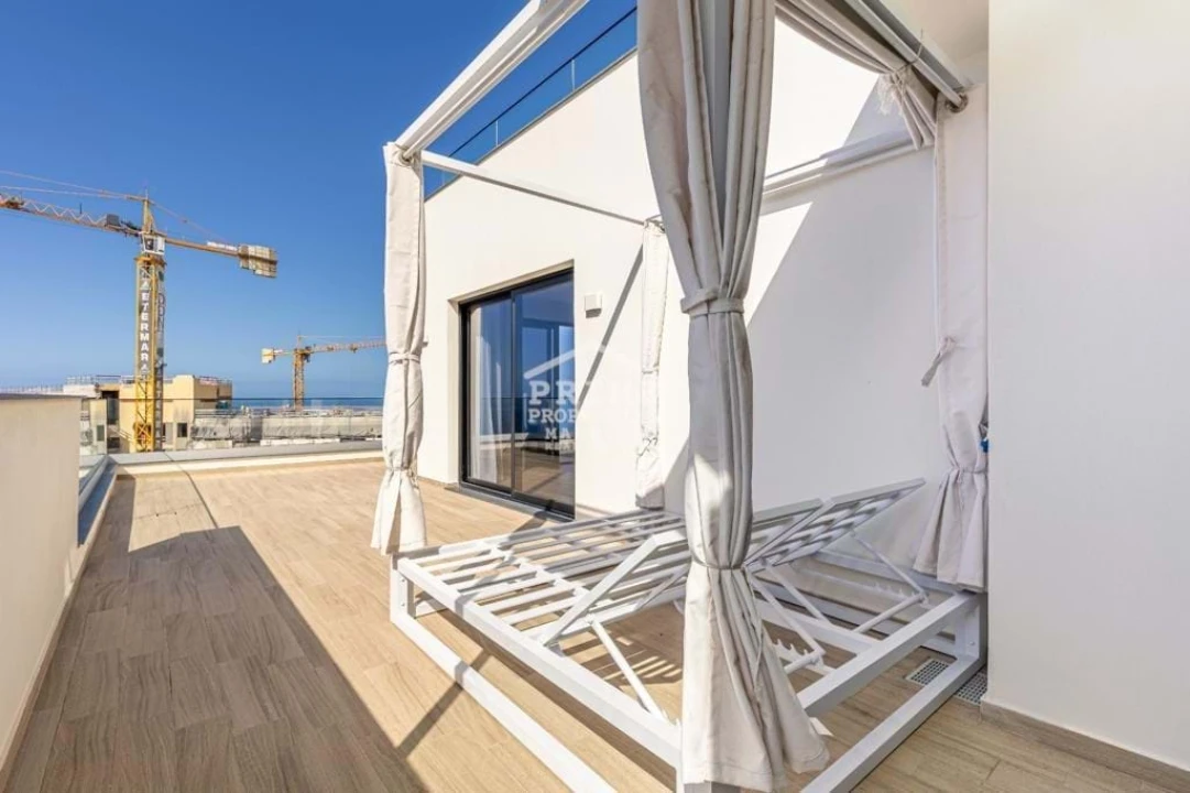 Apartamento T5 para Venda em São Martinho Foto 37