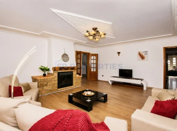 Moradia T4 para Venda em Guia