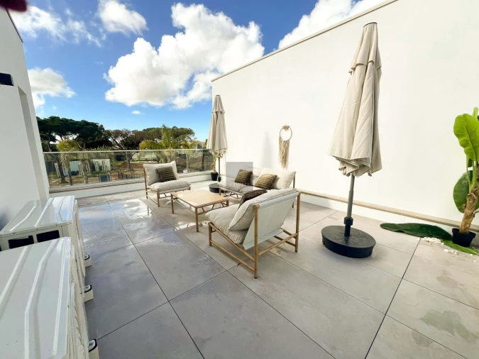 Moradia T3 para Venda em Quarteira Foto 48